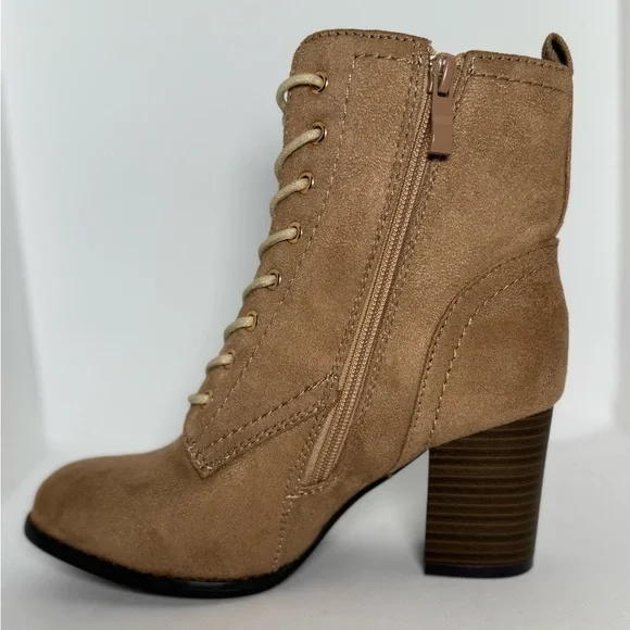 Journee Collection Women's Baylor Booties Tan/Size 7 - Picture 2 of 11